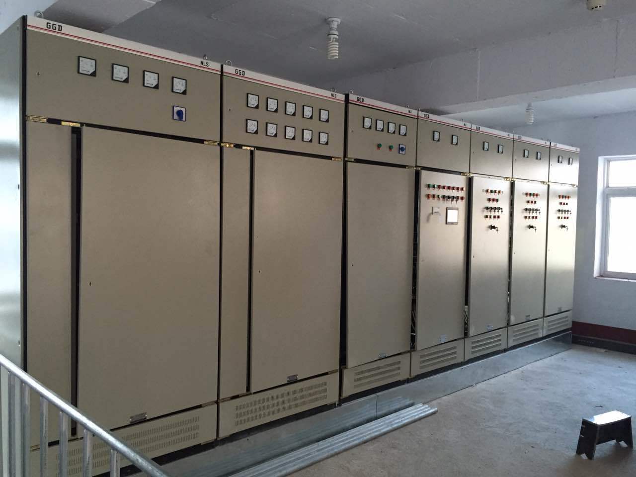消防巡檢成套設(shè)備：消防配電柜，雙電源進(jìn)線柜，消防巡檢柜，消防軟啟動柜