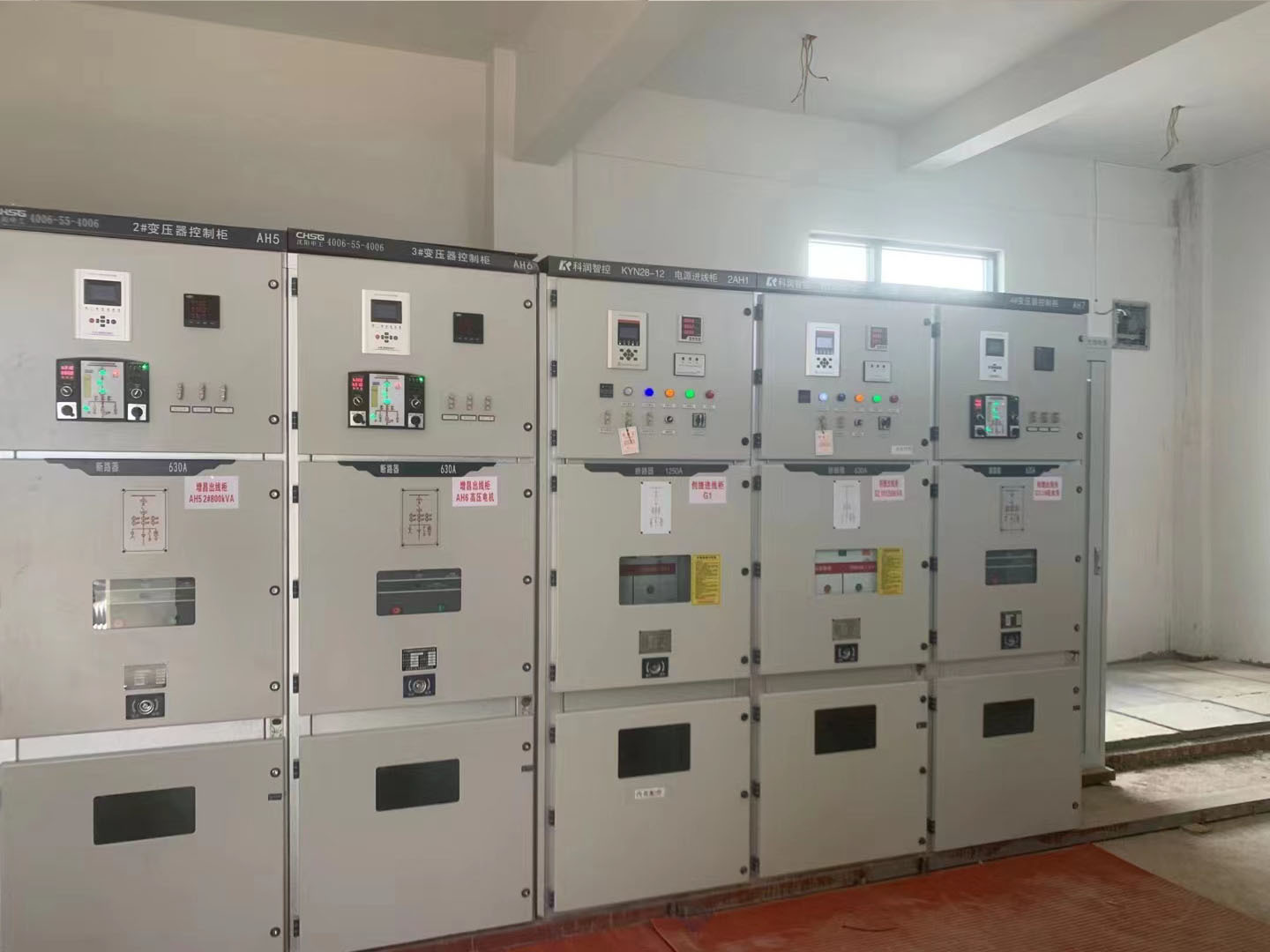 江西礦業(yè)高壓供電設(shè)備高壓進線及PT柜，計量柜，主受柜，變壓器控制柜實拍照片2