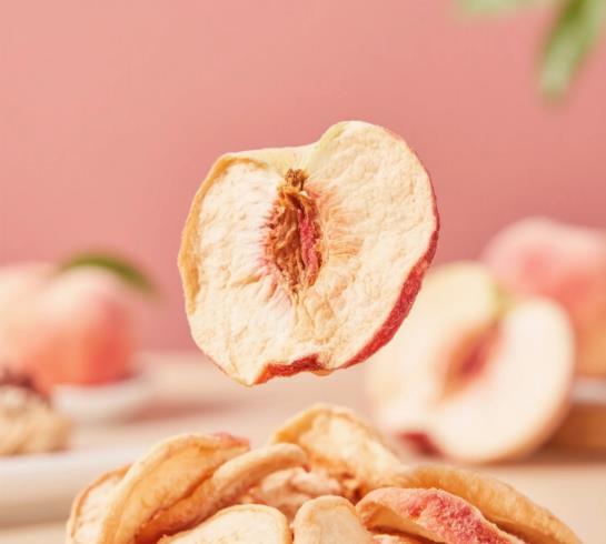 Freeze - dried Peach