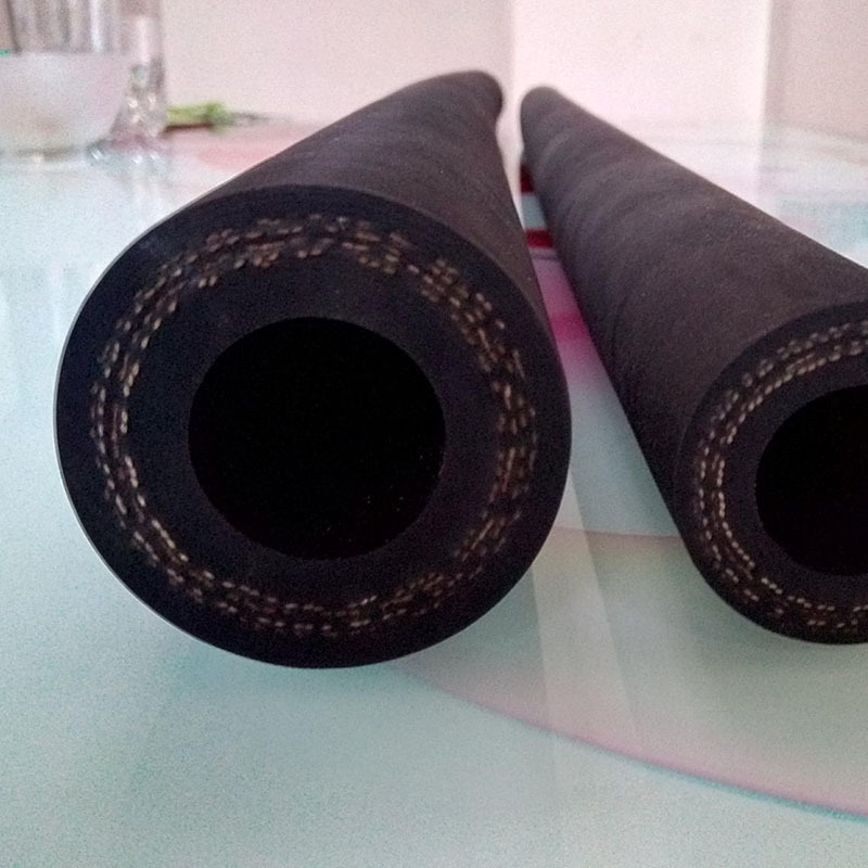 Highly wear-resistant jacketed hose