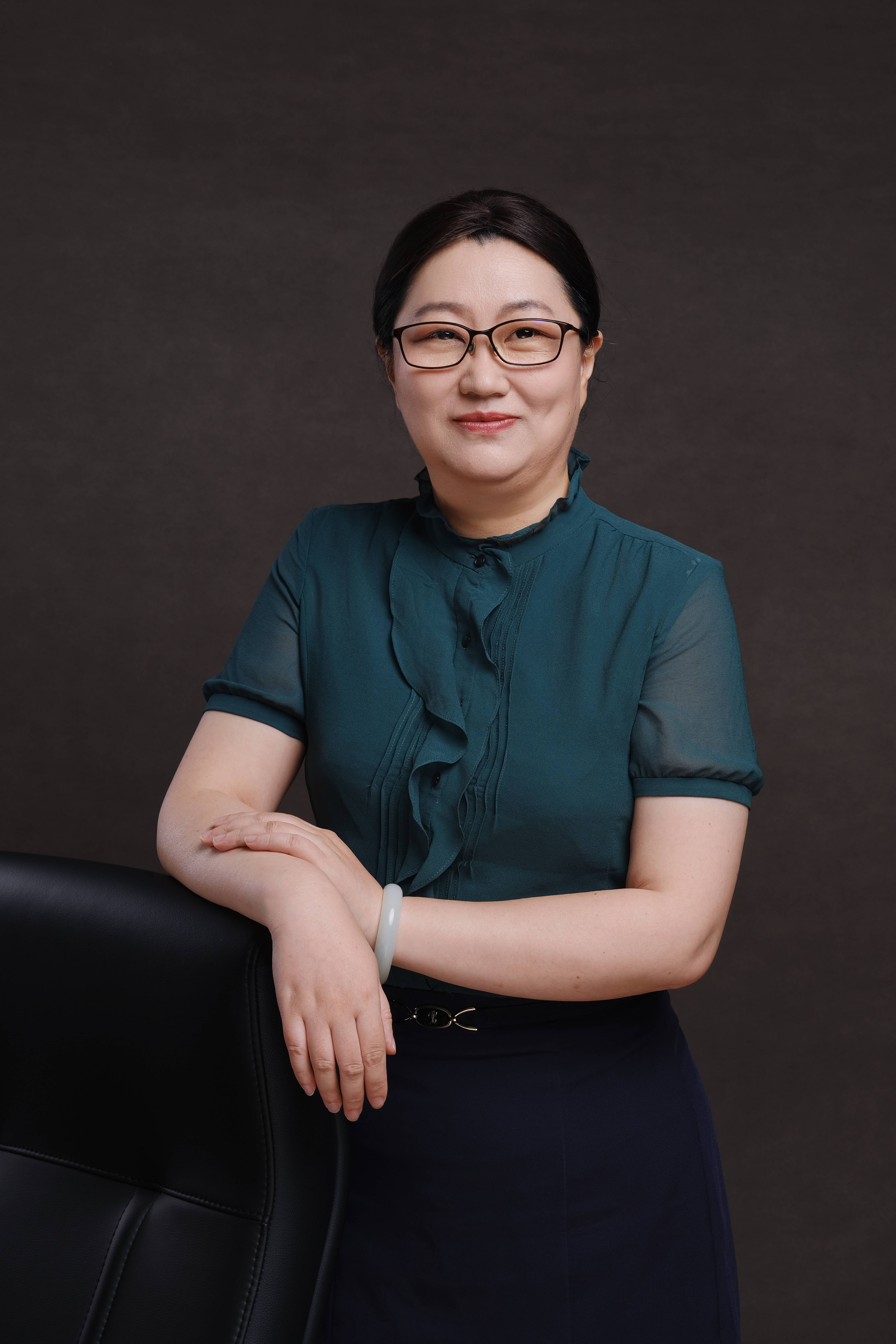 独立董事 陈莹女士 独立董事 陈莹女士
