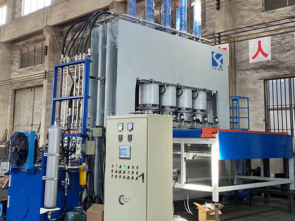 Working principle of melamine hot press laminating machine