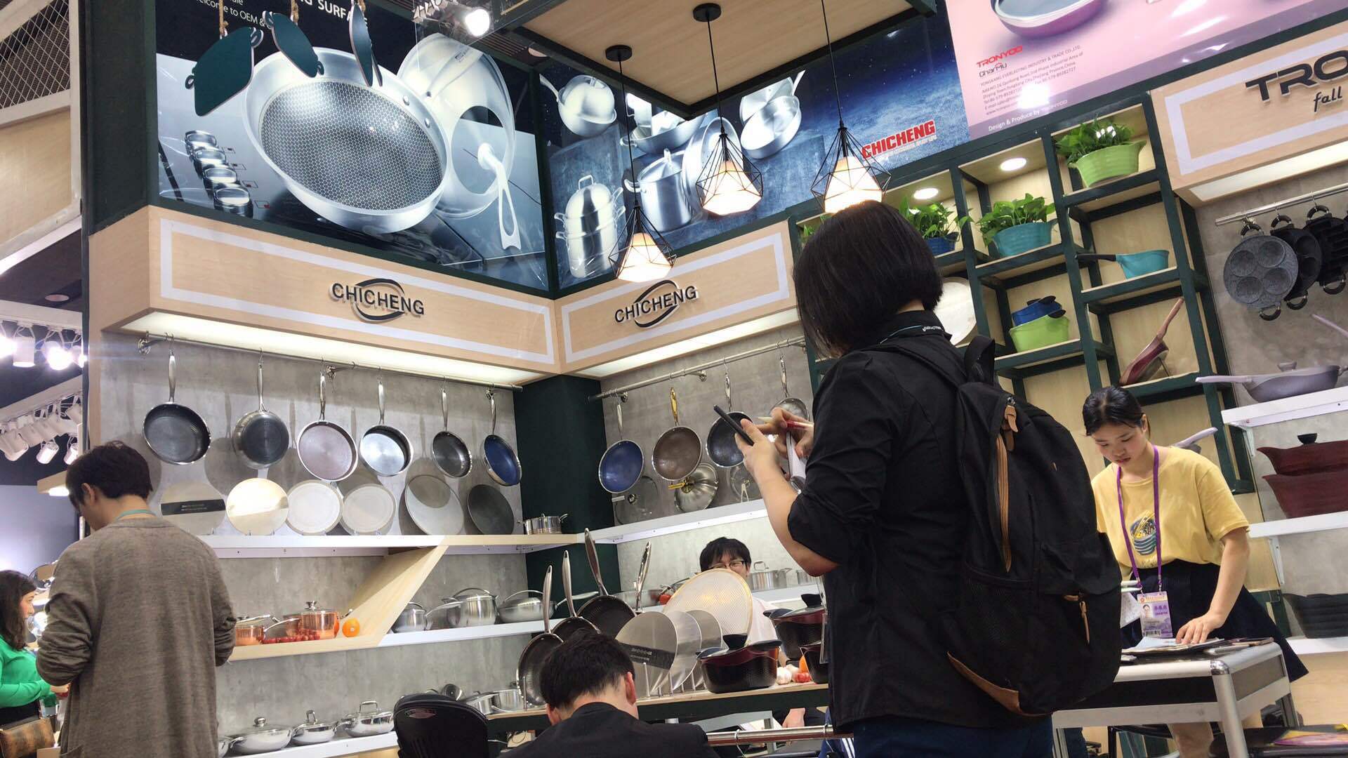 浙江赤诚发力国际市场 携百款产品亮相广交会