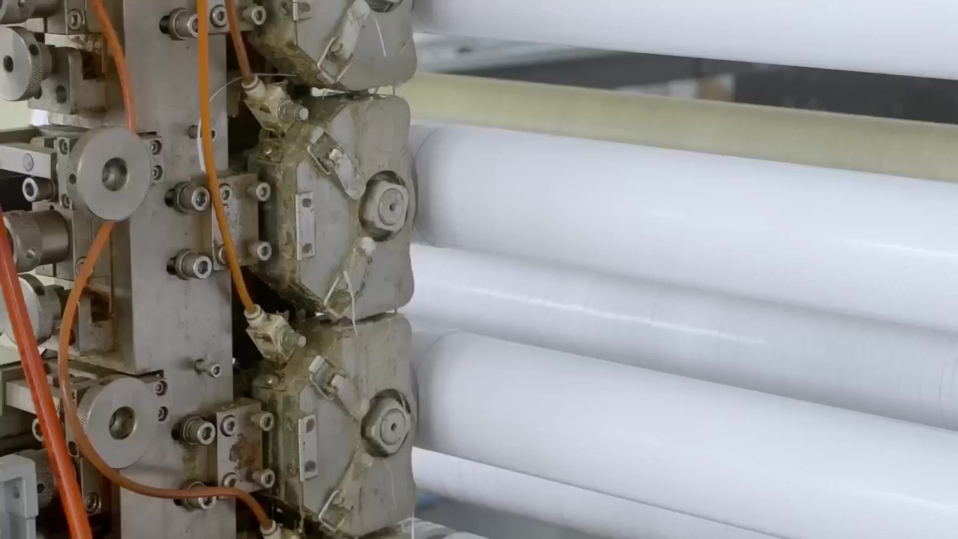 15 years of focus on adhesive intelligent manufacturing