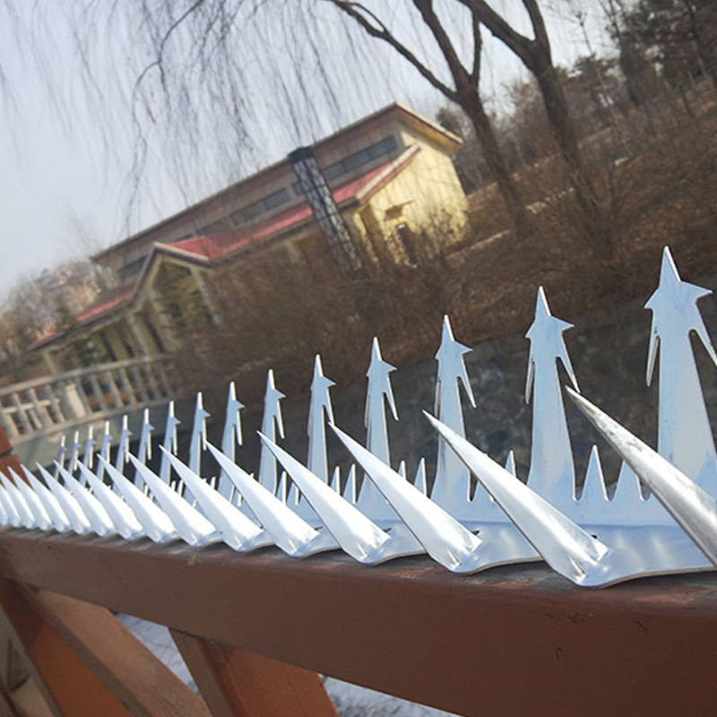 L size wall spike
