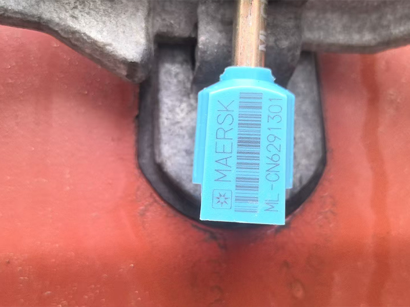Shipping display