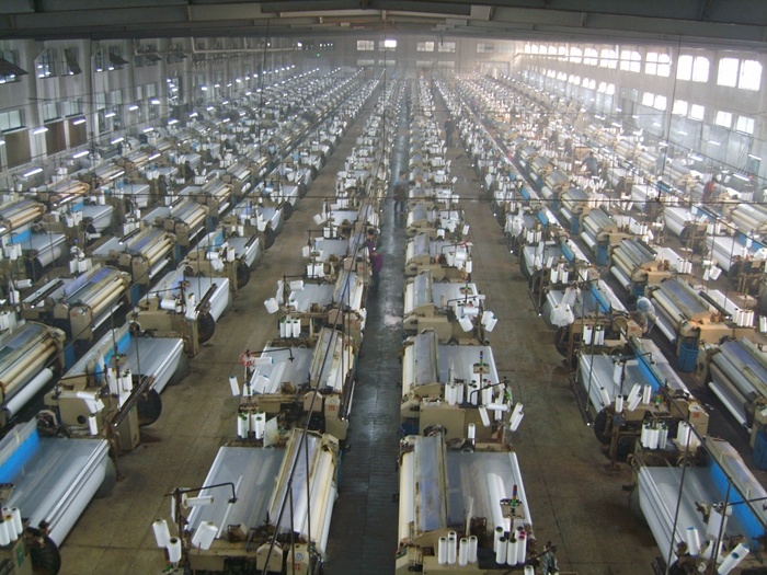 A corner of interlining weaving workshop