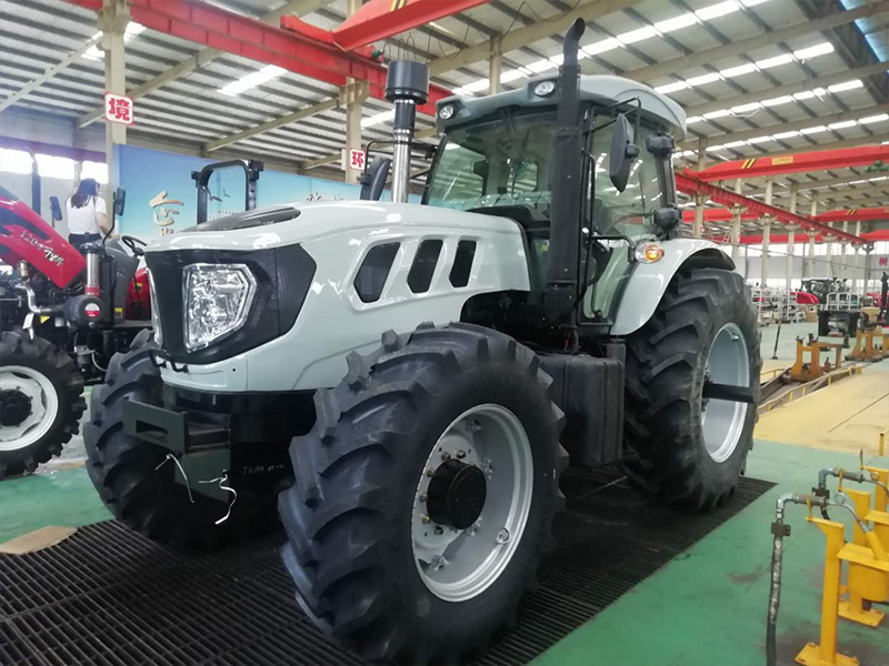 200HP輪式拖拉機