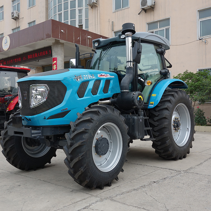 210HP輪式拖拉機(jī)