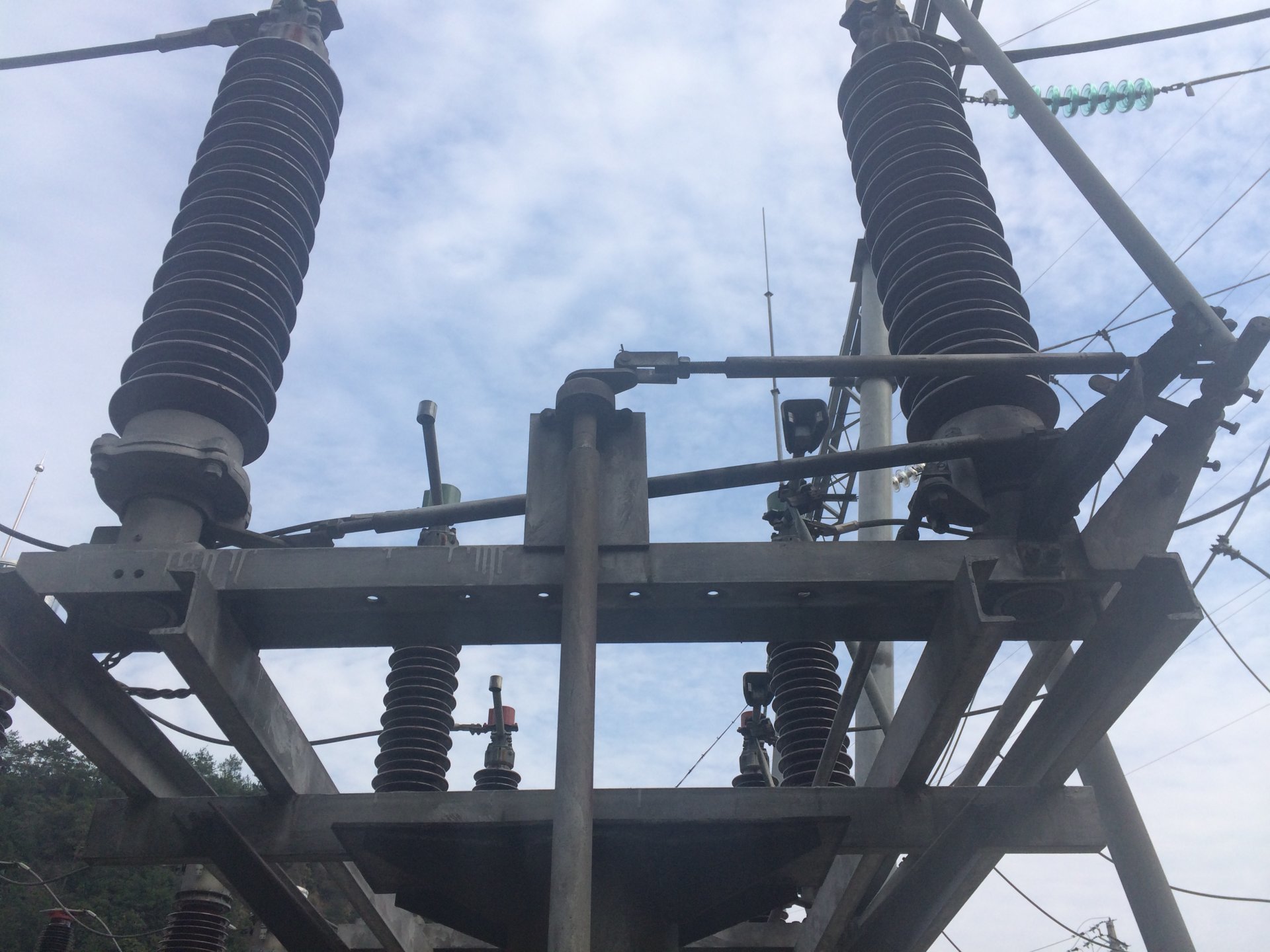 Transformation, overhaul and maintenance of 110kV-550kV DSC disconnector