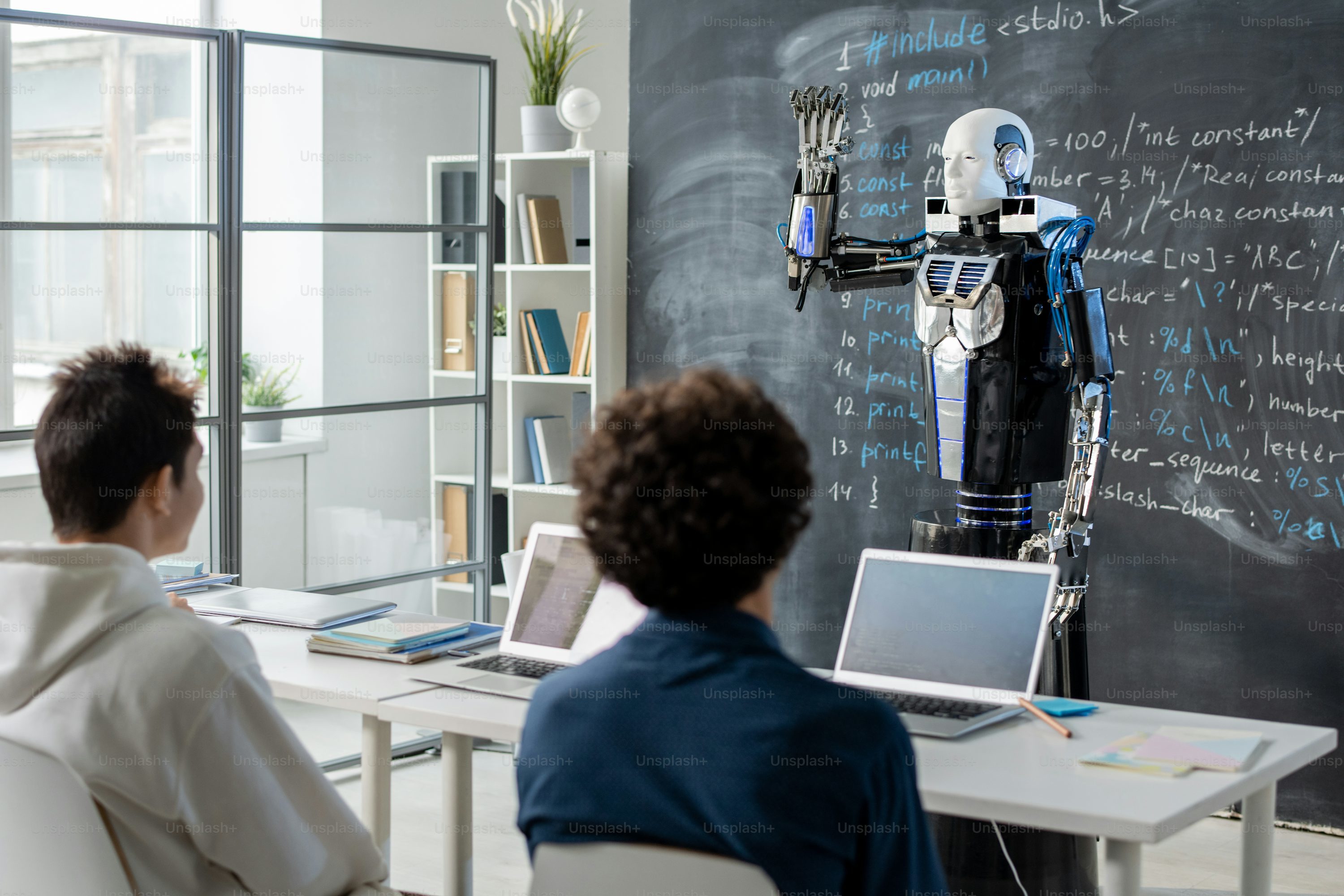Advantages of Robot Joint Motors in Education Applications
