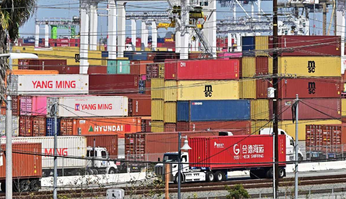 US urged to halt port fees for Chinese ships
