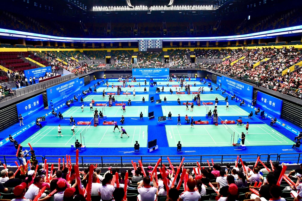 The badminton preliminaries of the mass events of the National Games have kicked off in full swing