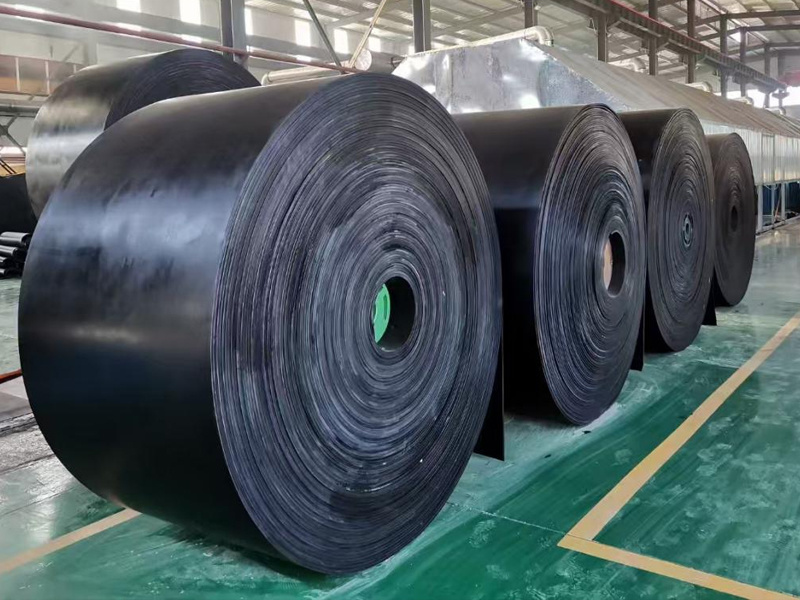 Introducción al rango de temperatura de funcionamiento de las bandas transportadoras industriales fabricadas con diferentes materiales