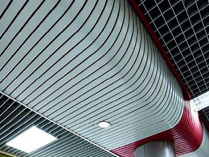 Innovative production technology, leading the new trend of ceiling industry.