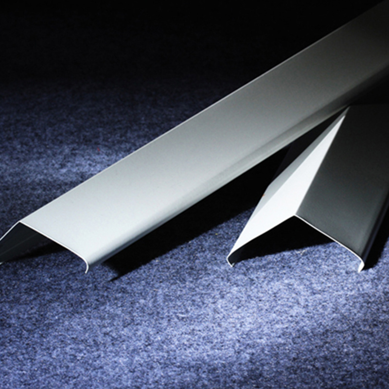 V-Shaped Hanging Piece