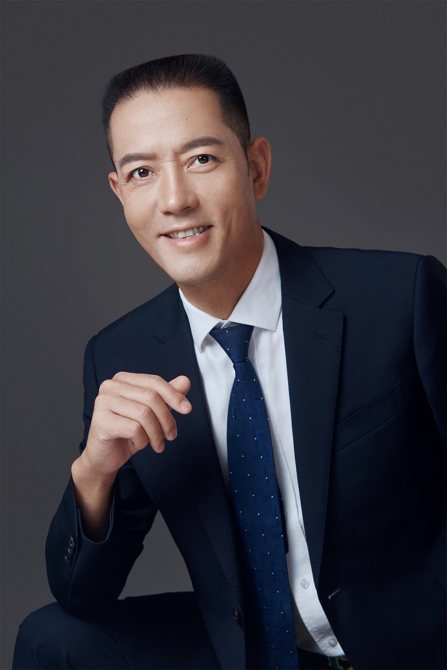 邓洪九 邓洪九