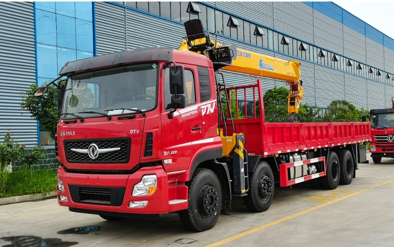 Dongfeng Smooth D7V four after eight + Xugong G14T-5 truck crane