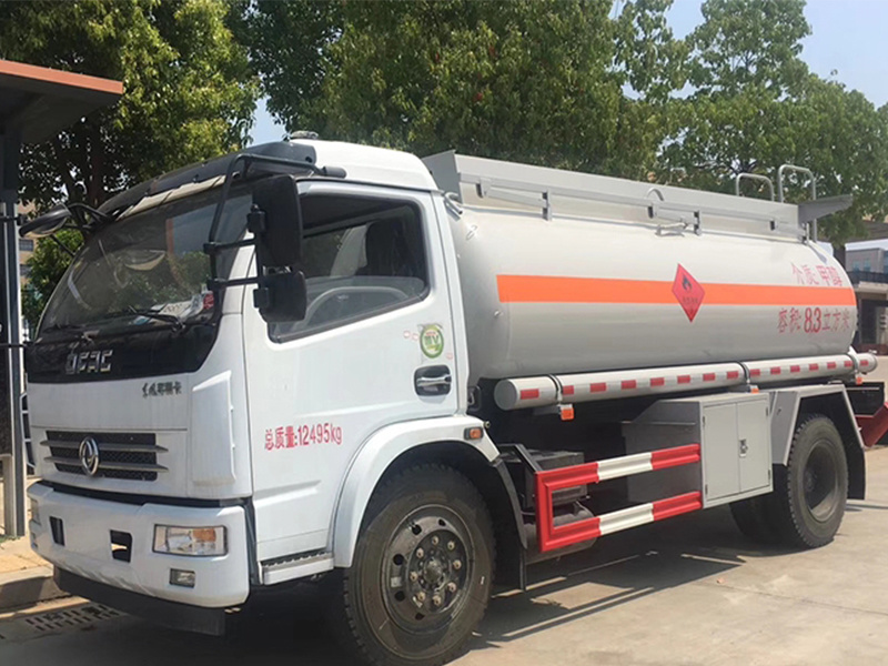 Dongfeng Dolika 8.3 Cubic Meter Methanol Tanker