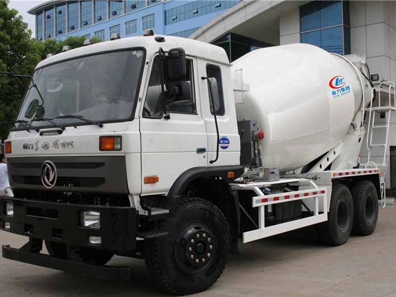 Dongfeng 8-10 cubic meter rear twin-steer axle concrete mixer truck