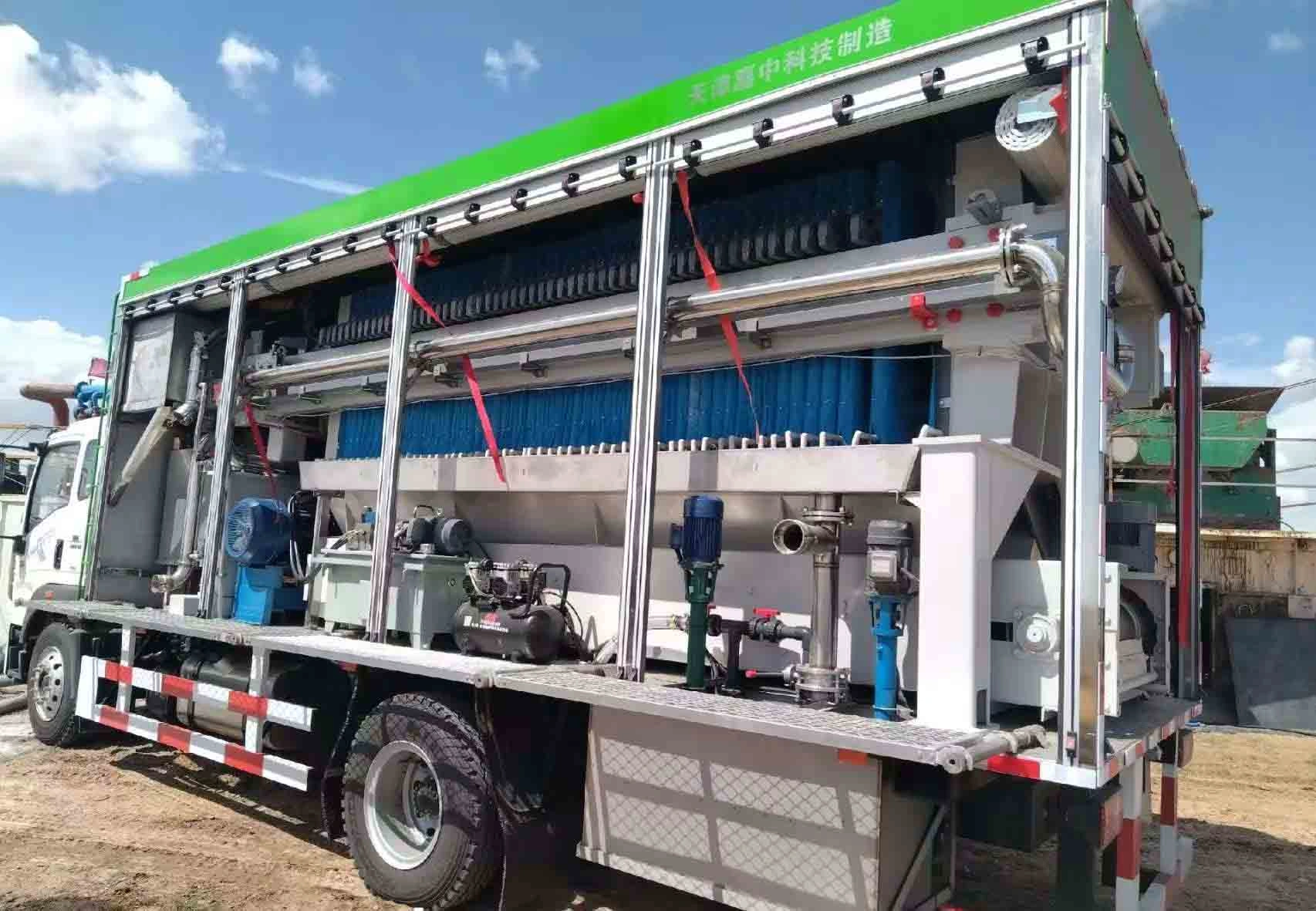 Medium-sized sewage purification vehicle