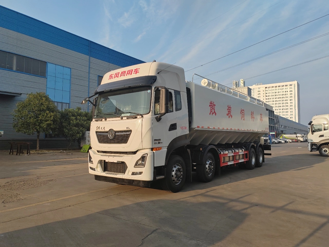 45 cubic meter bulk feed truck
