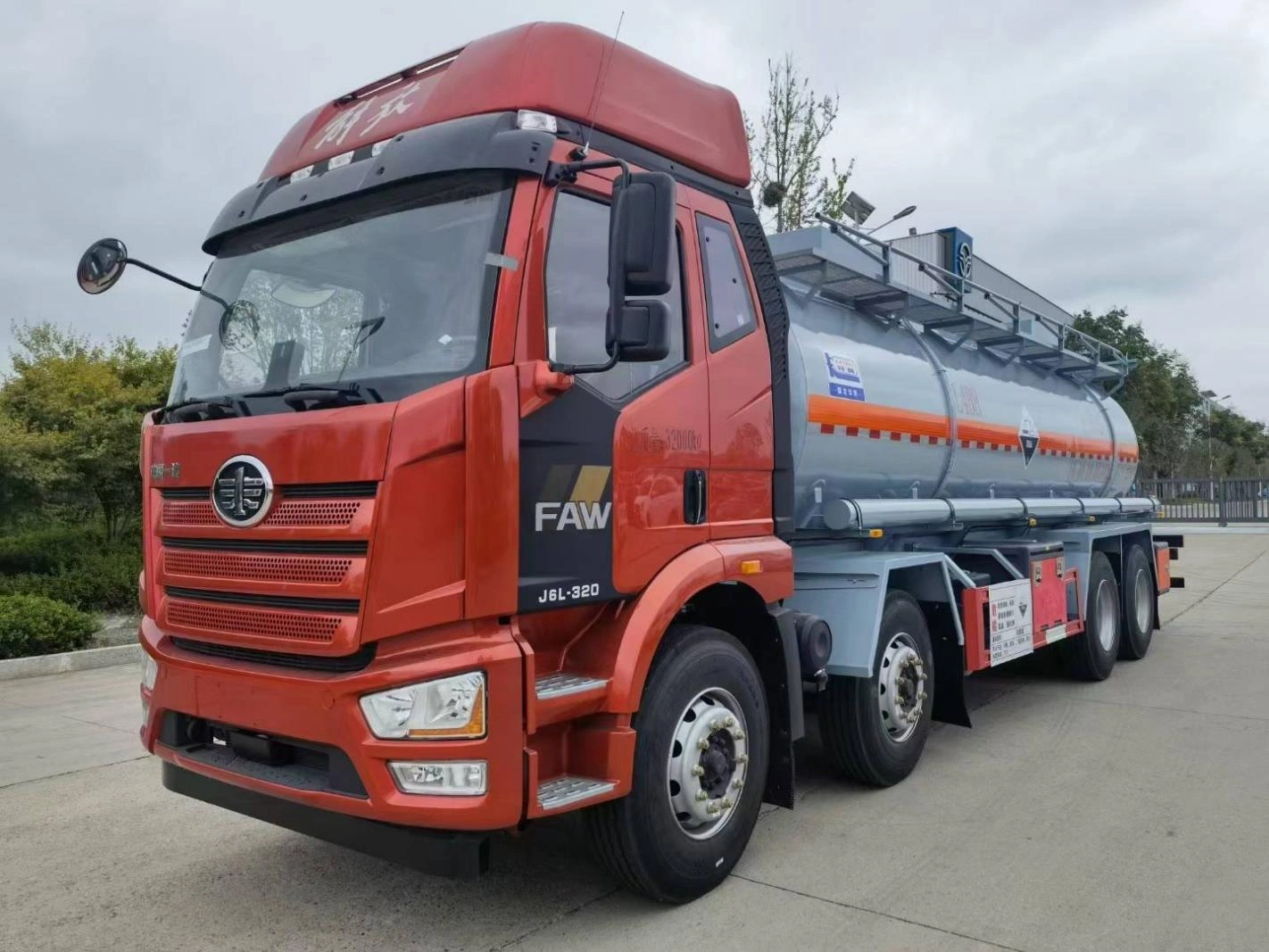 20 cubic chemical liquid transport truck