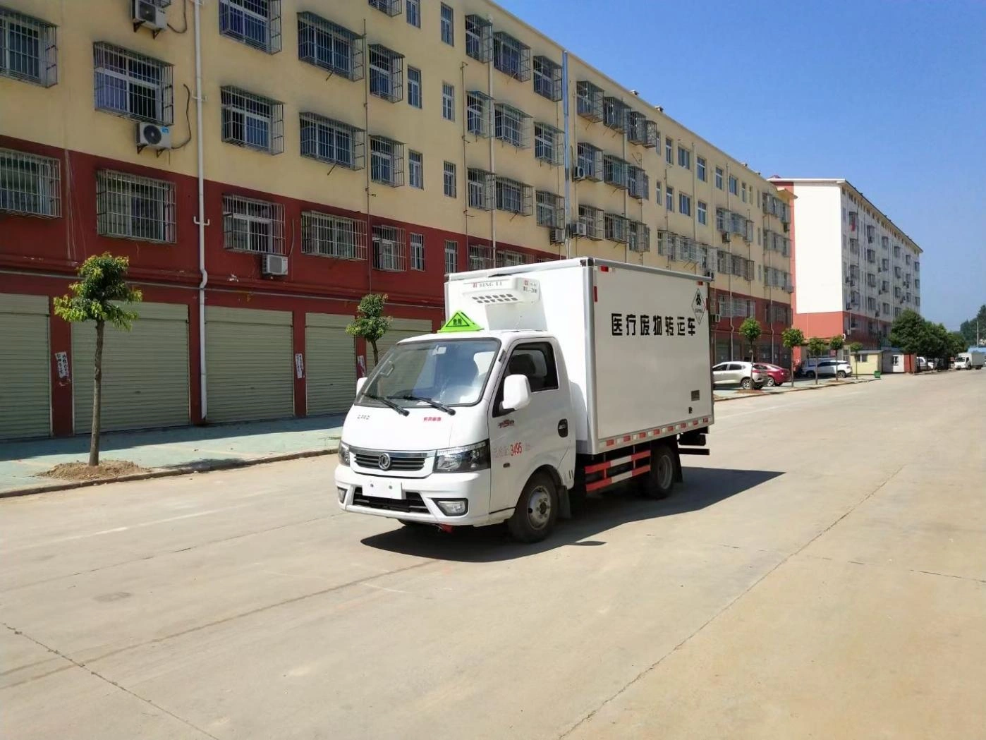 Dongfeng medical waste transfer vehicle