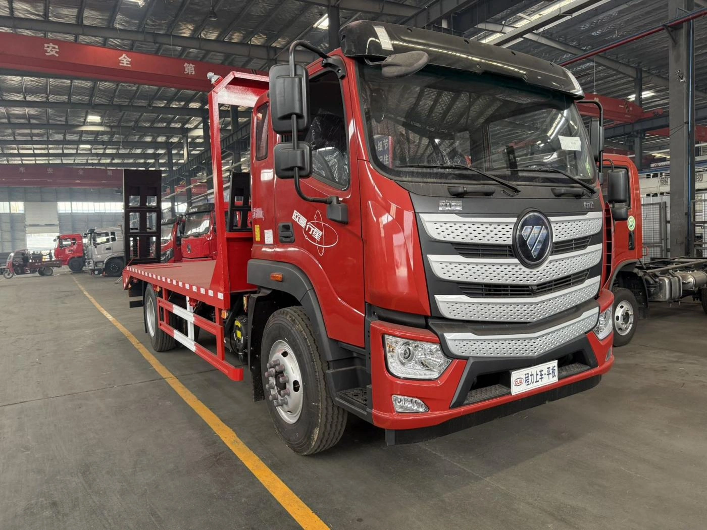 Mercedes-Benz Auman flatbed truck (5.8-6.4m flatbed)