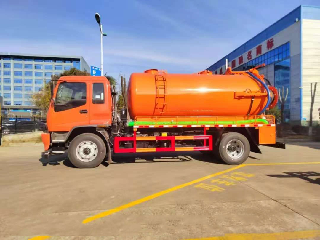 10-cubic-meter Isuzu sewage cleaning and suction truck