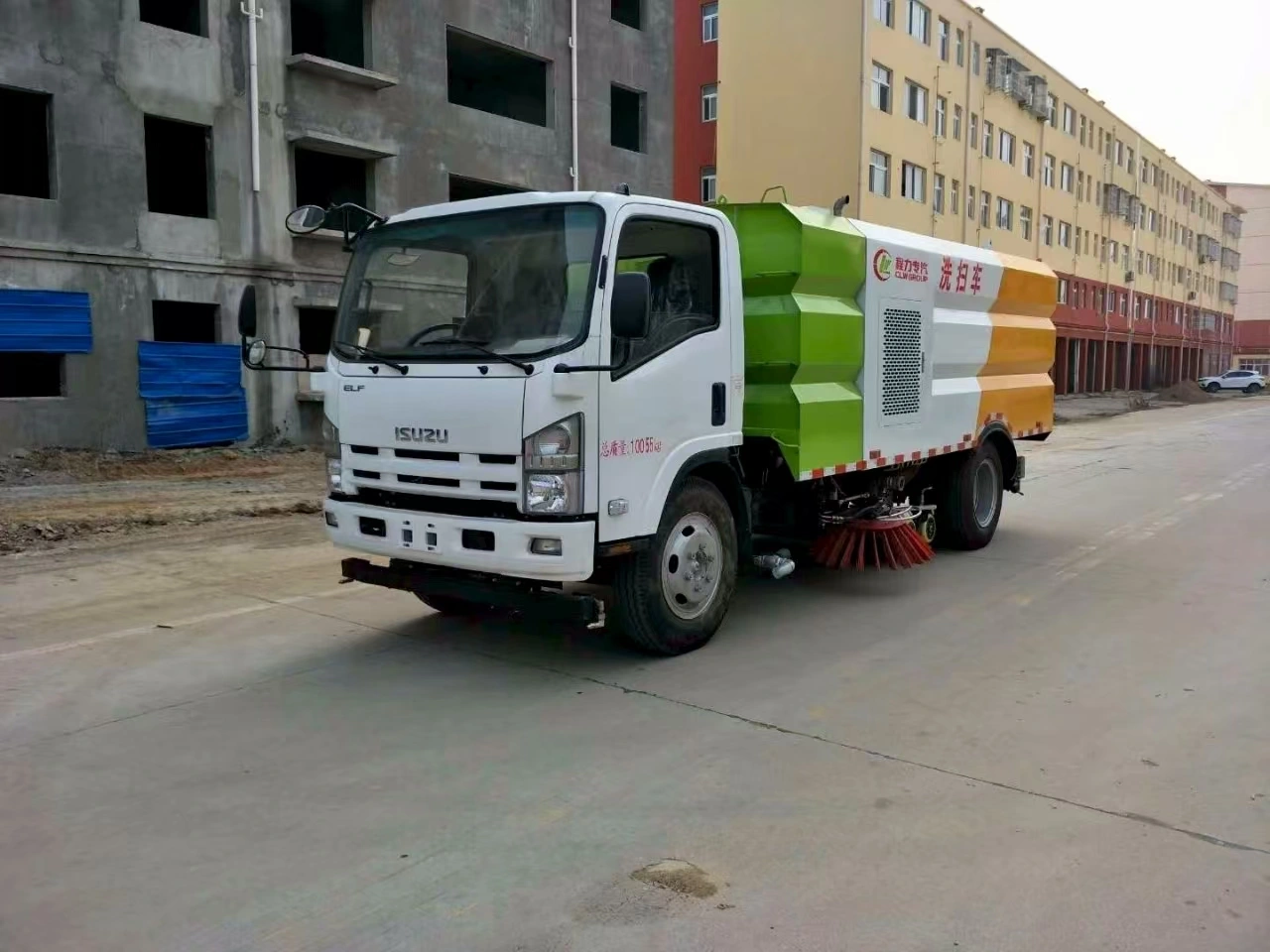 Isuzu vacuum truck