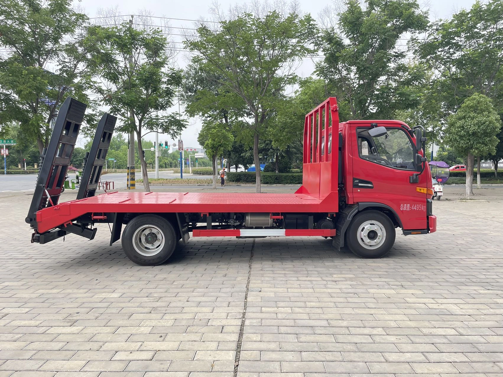 JAC flatbed truck (4m flatbed)