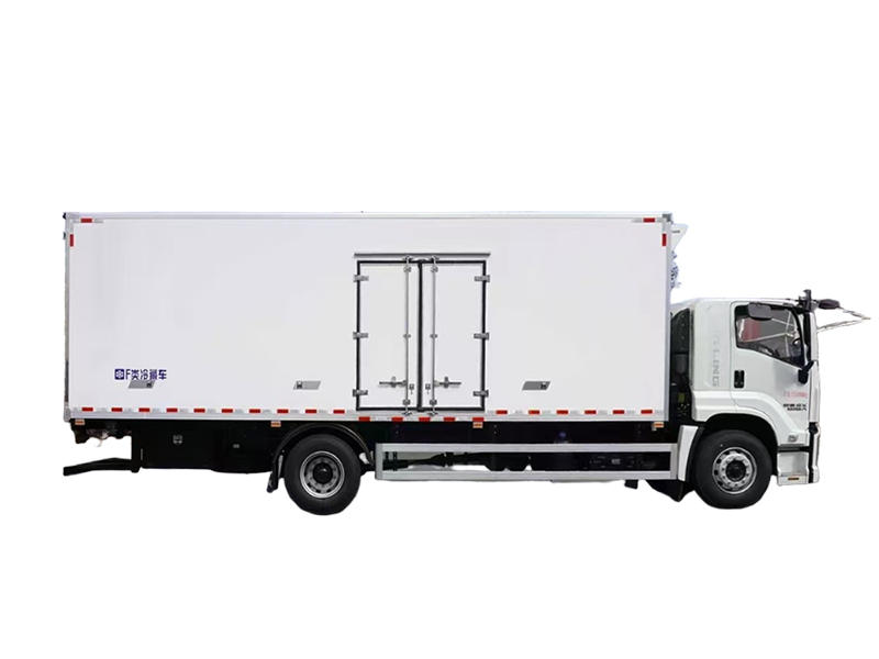 Qingling Isuzu GIGA Refrigerated Truck