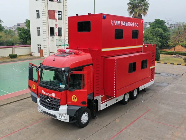 Mercedes-Benz Communication Command Fire Truck