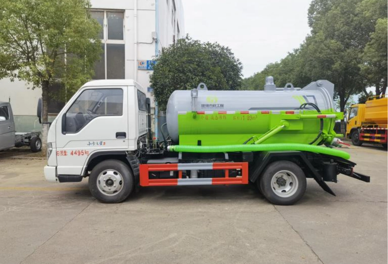 Small Foton sewage suction truck