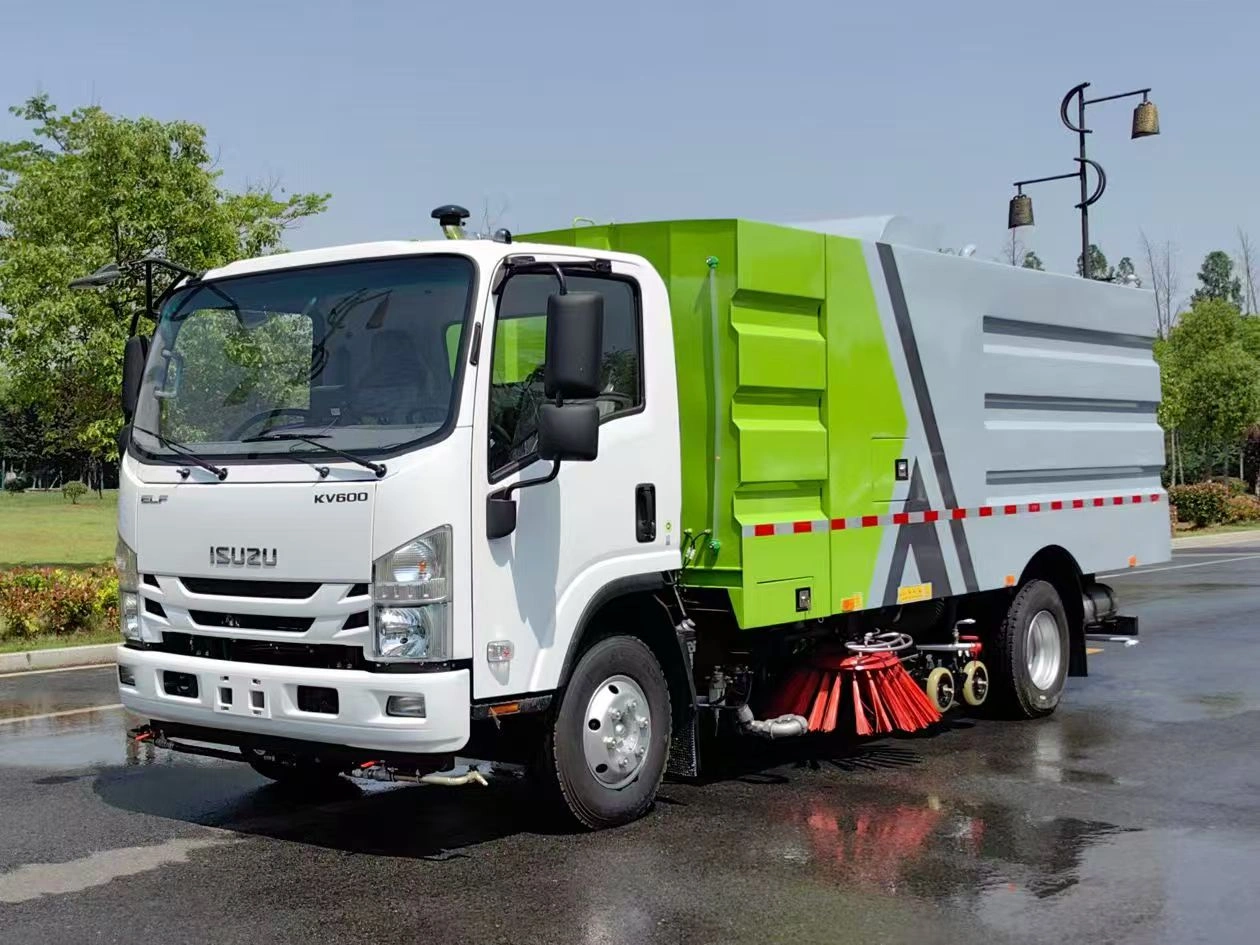Isuzu sweeper truck