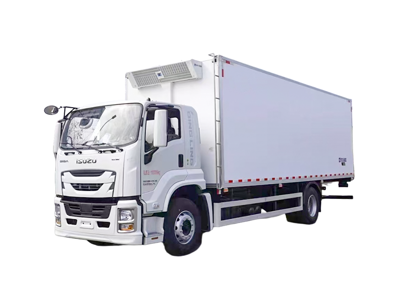 Qingling Isuzu GIGA Refrigerated Truck