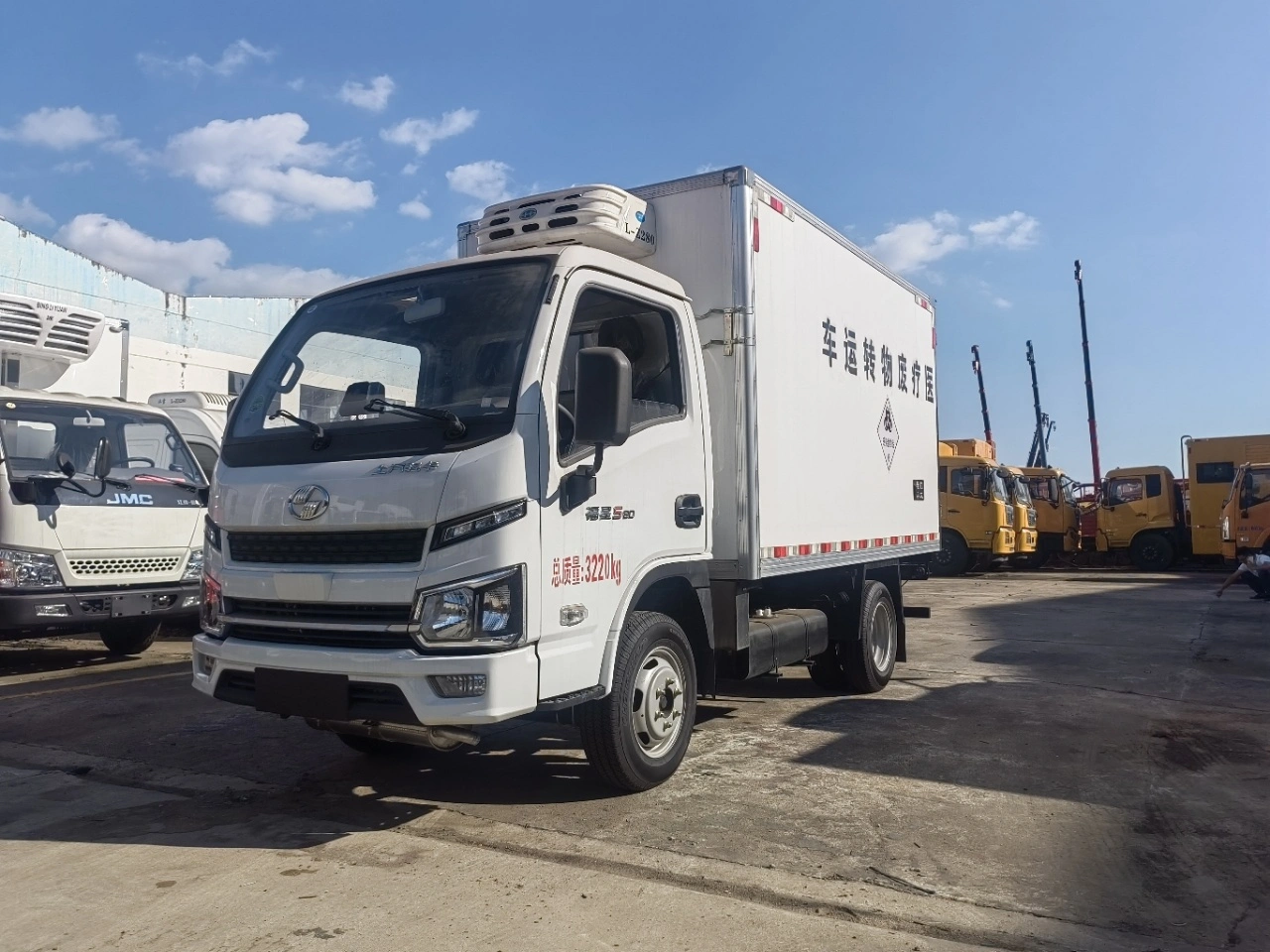 Yuejin medical waste transfer vehicle
