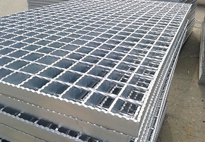 Steel grating