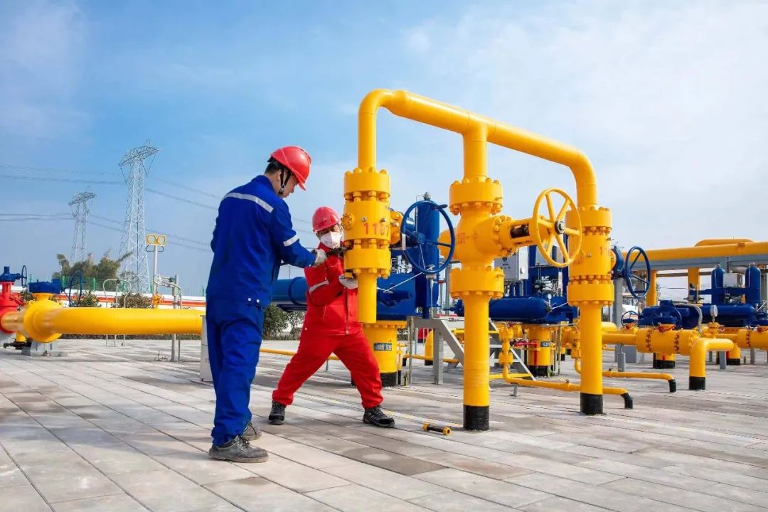 Oil and gas field surface gathering and transportation project: Nitrogen purging, displacement, pressure testing, and leak-tightness services Oil and gas field surface gathering and transportation project: Nitrogen purging, displacement, pressure testing, and leak-tightness services