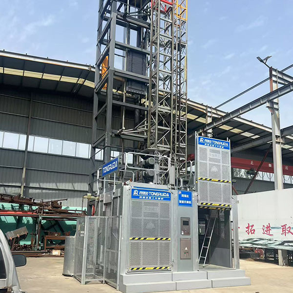 New Construction Hoist