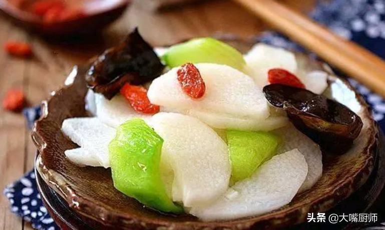 千古“神仙之食”，滋補(bǔ)三臟之寶，食養(yǎng)創(chuàng)新，傳統(tǒng)智慧的當(dāng)代煥新——山藥