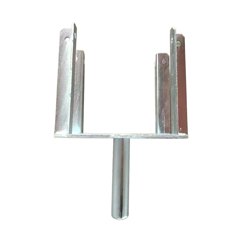 Steel supported four corner plug