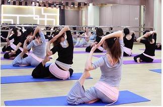 公司組織開(kāi)展女職工健身活動(dòng)