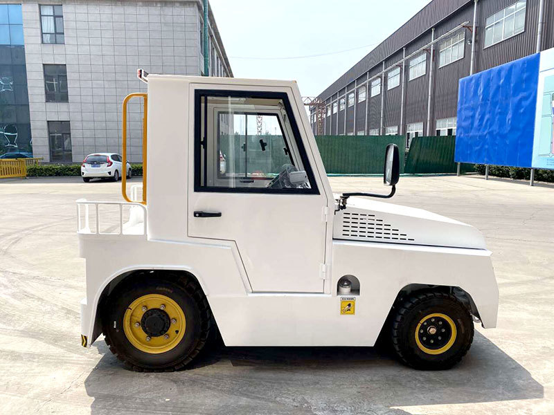 行李牵引车（电动式）