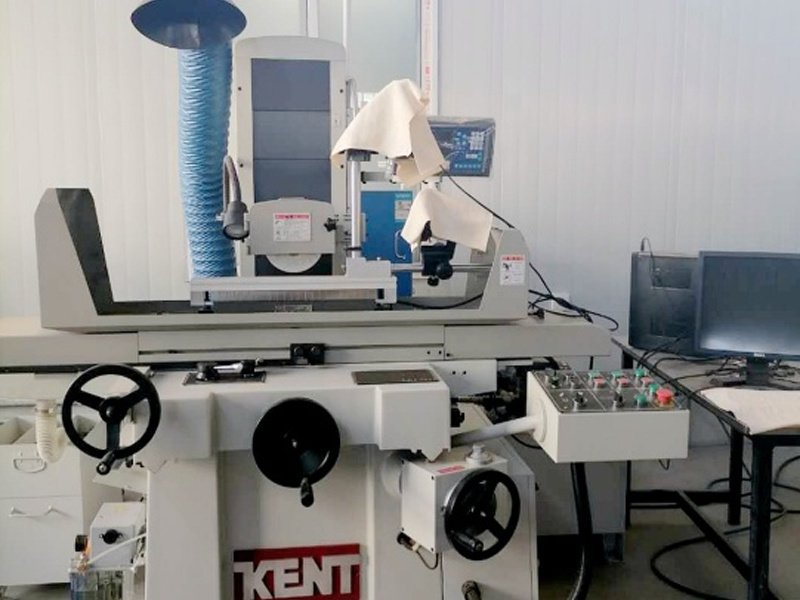 Precision surface grinder