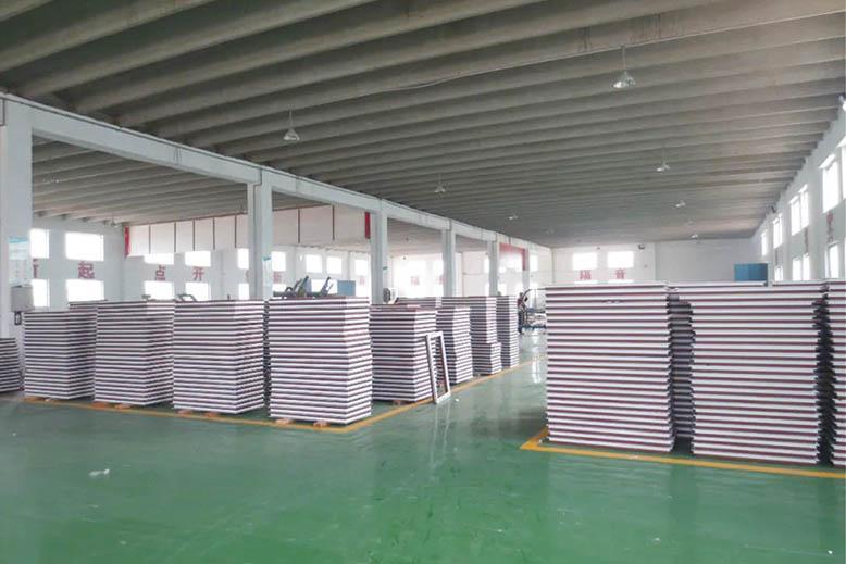 Aluminum alloy doors and windows Aluminum alloy doors and windows