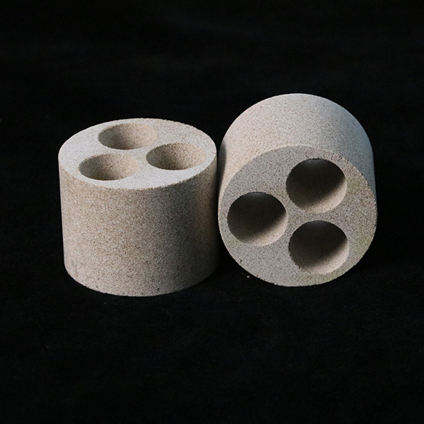 三孔氧化镁环 Three-hole magnesium oxide ring