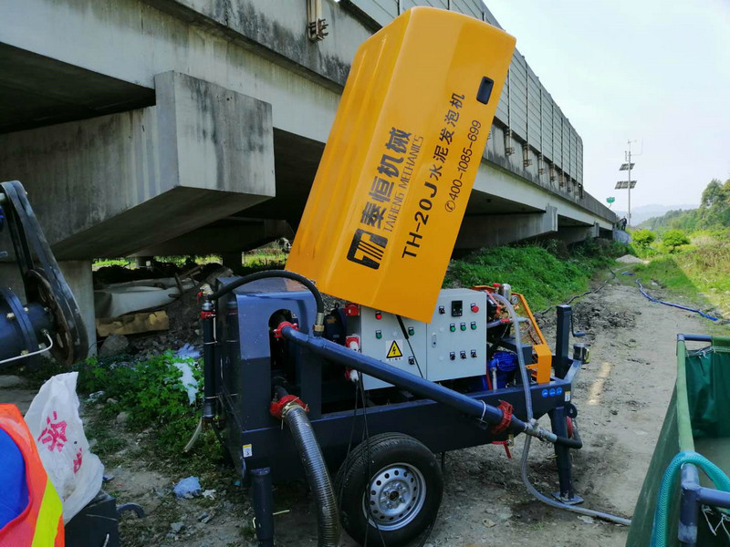 沈海高速公路K1782+590金宕大橋福向橋臺(tái)維修注漿！
