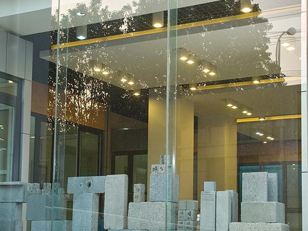 泰恒機(jī)械砌塊展示區(qū)